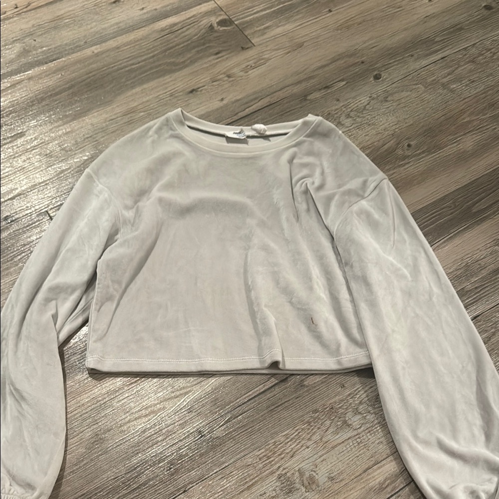 Double Zero Gray Cream Cropped Hoodie